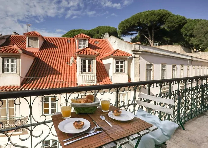 Apartment Castelo River View - With Ac And Location By Lisbeyond Lisbon